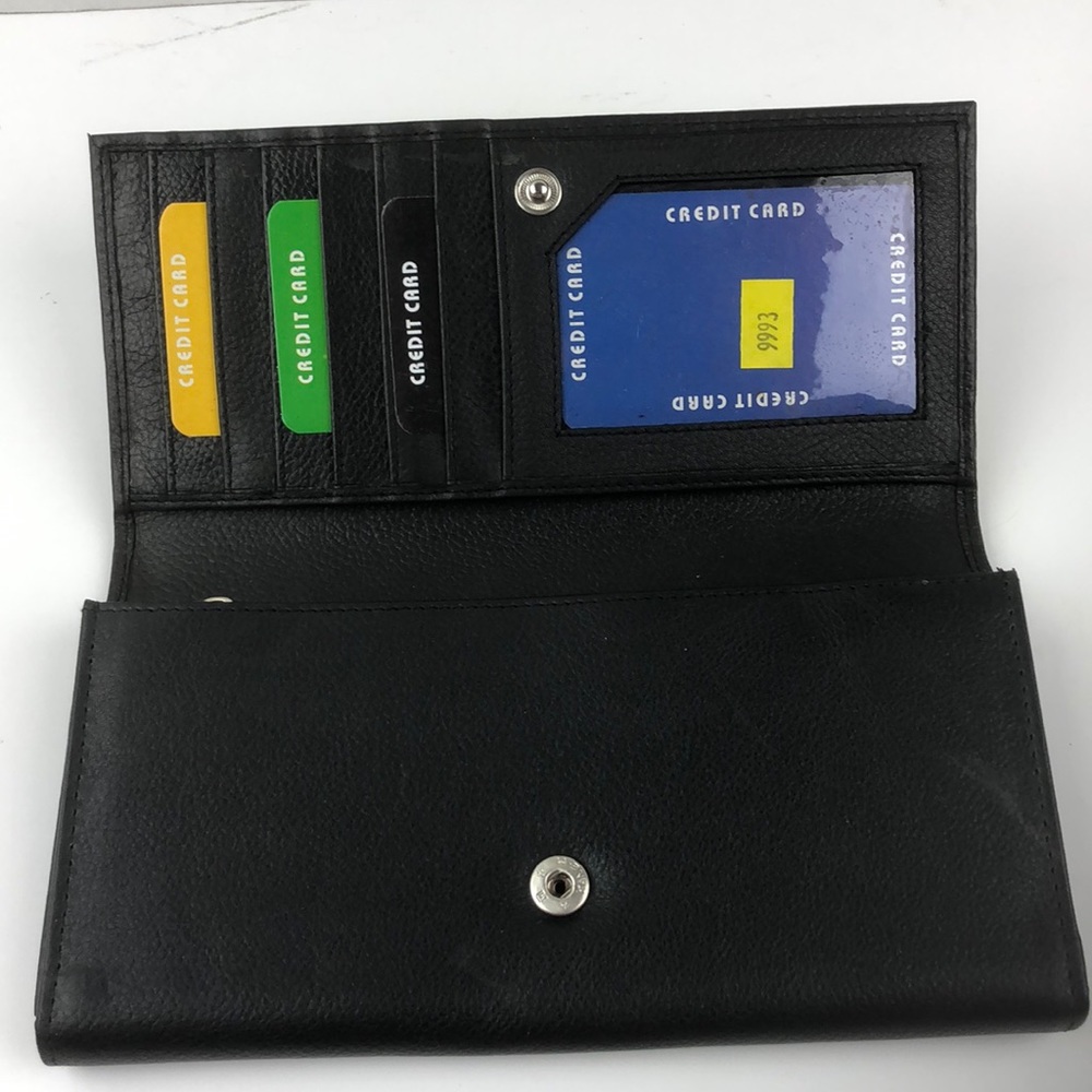 Black leather wallet - Picture 2 of 3